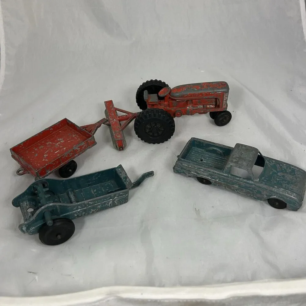 Hubley Kiddie Toy 6pc Tractor Truck Farm Set USA Vintage Unrestored